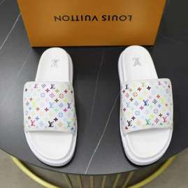Picture of Louis Vuitton Slippers _SKULVsz38-45hnh03401011